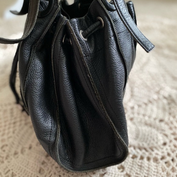Kenneth Cole drawstring bag - Picture 7 of 16